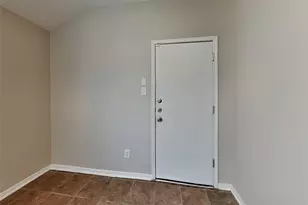 9829 Hyacinth Way, Conroe, TX 77385 - Photo 5