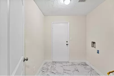 6130 Briar Terrace Drive, Houston, TX 77072 - Photo 17