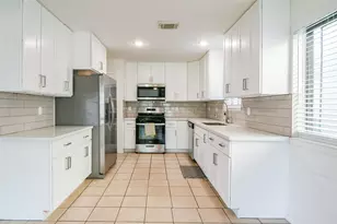 5635 Greenhill Forest Dr, Houston, TX 77088 - Photo 11