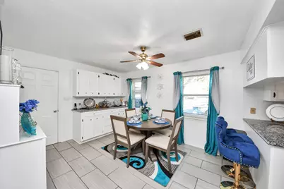 1805 9th Street, Hempstead, TX 77445 - Photo 7