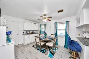 1805 9th St, Hempstead, TX 77445 - Photo 7