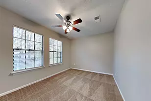 158 E Pathfinders Cir, The Woodlands, TX 77381 - Photo 9
