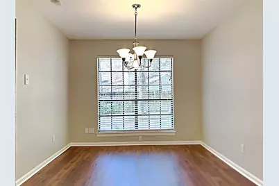 158 E Pathfinders Circle, The Woodlands, TX 77381 - Photo 7