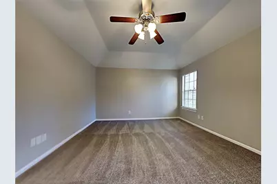 158 E Pathfinders Circle, The Woodlands, TX 77381 - Photo 13