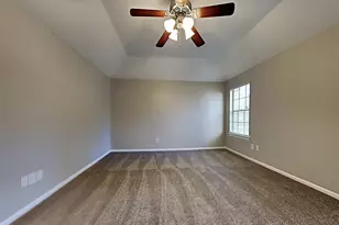 158 E Pathfinders Cir, The Woodlands, TX 77381 - Photo 13