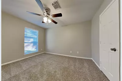 70 N Creekmist Place, Conroe, TX 77385 - Photo 15