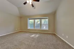 70 N Creekmist Pl, Conroe, TX 77385 - Photo 11