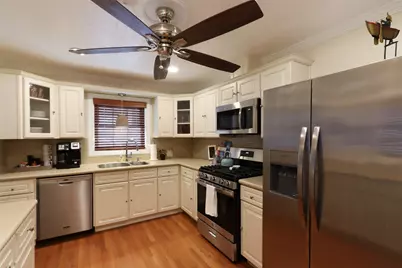 5217 Avenue N 1/2, Galveston, TX 77551 - Photo 9