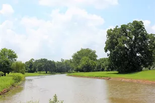 1720 Flintlock Ct, Angleton, TX 77515 - Photo 45