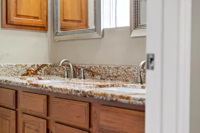 2502 Planters Row, Sugar Land, TX 77478 - Photo 15