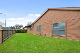 2502 Planters Row, Sugar Land, TX 77478 - Photo 25