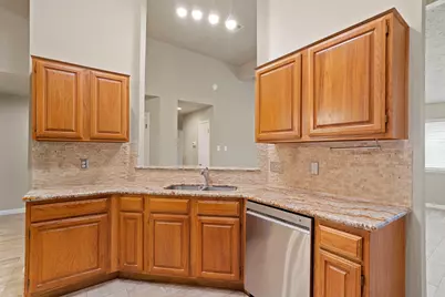 2502 Planters Row, Sugar Land, TX 77478 - Photo 9