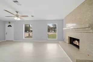 6910 Paso Del Sol Dr, Houston, TX 77083 - Photo 3