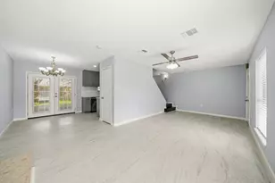 6910 Paso Del Sol Dr, Houston, TX 77083 - Photo 11