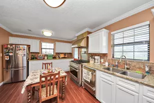 3518 Kansas, Fresno, TX 77545 - Photo 5