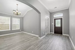 1715 Round Oak Ln, Conroe, TX 77304 - Photo 5