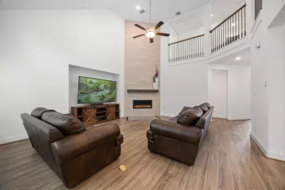 1021 Lakemont Bend Lane, Pinehurst, TX 77362 - Photo 11