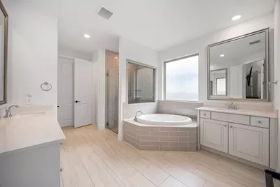 1021 Lakemont Bend Lane, Pinehurst, TX 77362 - Photo 19