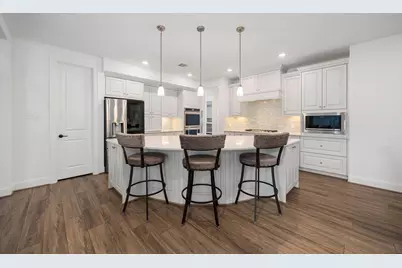 1021 Lakemont Bend Lane, Pinehurst, TX 77362 - Photo 13