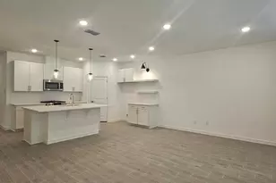 8434 Tranquil Bay Ct, Baytown, TX 77523 - Photo 9