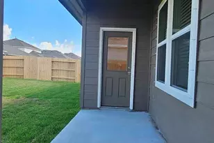8434 Tranquil Bay Ct, Baytown, TX 77523 - Photo 17