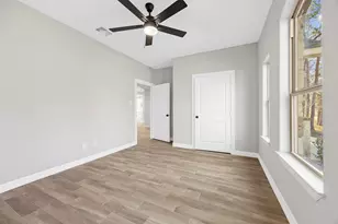 512 Sandy Oaks Dr, Huntsville, TX 77340 - Photo 13
