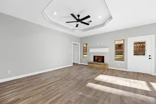 512 Sandy Oaks Dr, Huntsville, TX 77340 - Photo 17