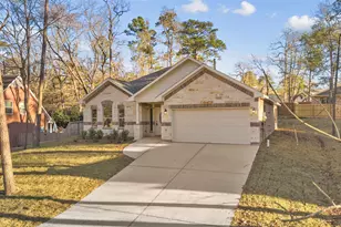 512 Sandy Oaks Dr, Huntsville, TX 77340 - Photo 3