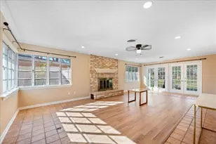 1905 Avenue D, Katy, TX 77493 - Photo 5