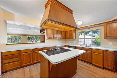 1905 Avenue D, Katy, TX 77493 - Photo 9