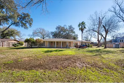 1905 Avenue D, Katy, TX 77493 - Photo 1