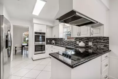 5710 Ariel Street, Houston, TX 77096 - Photo 15