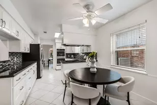 5710 Ariel St, Houston, TX 77096 - Photo 17