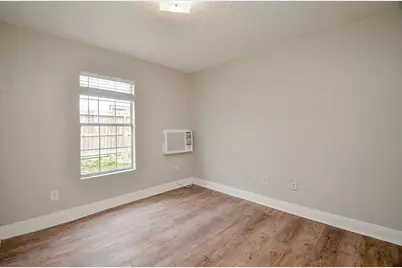 4605 Galesburg Street, Houston, TX 77051 - Photo 21