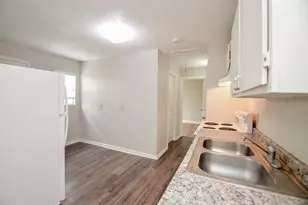 4605 Galesburg St, Houston, TX 77051 - Photo 27