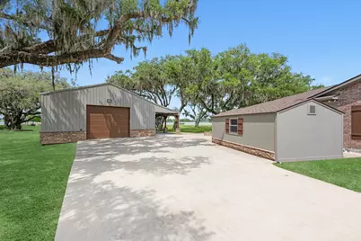 814 Sunset Trail, Angleton, TX 77515 - Photo 29