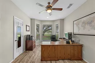 814 Sunset Trail, Angleton, TX 77515 - Photo 17