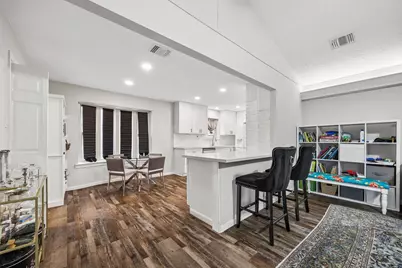 7711 Twin Hills Drive, Houston, TX 77071 - Photo 13