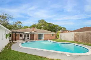 7711 Twin Hills Dr, Houston, TX 77071 - Photo 25