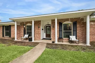 7711 Twin Hills Dr, Houston, TX 77071 - Photo 5