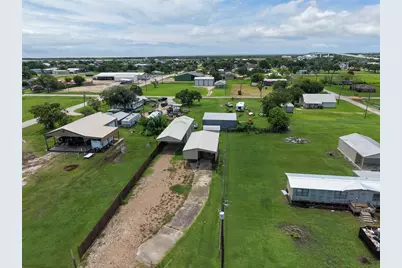 531 Burton Street, Matagorda, TX 77457 - Photo 15
