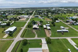 531 Burton St, Matagorda, TX 77457 - Photo 17