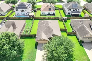 1519 Brook Hollow Dr, Pearland, TX 77581 - Photo 11