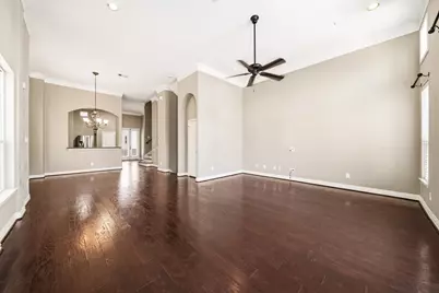 5519 Kiam Street, Houston, TX 77007 - Photo 9