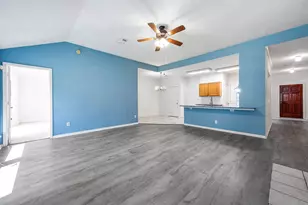 2215 Manchester Ln, Pearland, TX 77581 - Photo 11