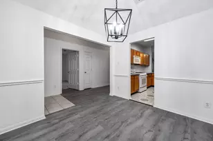 2215 Manchester Ln, Pearland, TX 77581 - Photo 7