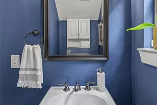 125 E 22nd St, Houston, TX 77008 - Photo 17