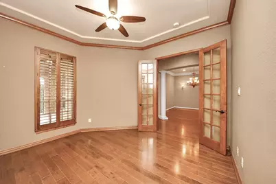 6 Bridgewood Cove Court, Shenandoah, TX 77381 - Photo 3