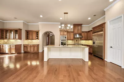 6 Bridgewood Cove Court, Shenandoah, TX 77381 - Photo 11