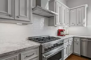 1235 W Bell St, Houston, TX 77019 - Photo 7